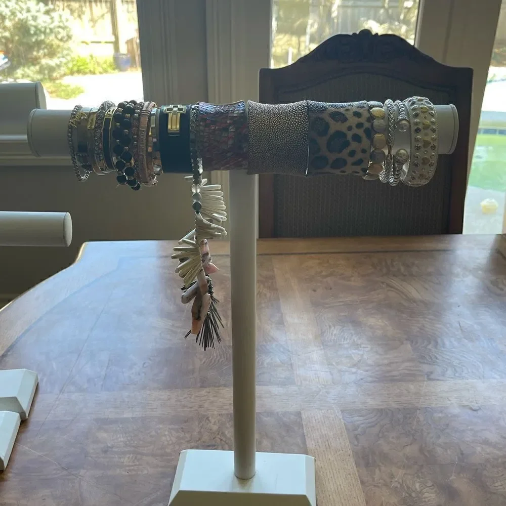 WHITE LEATHER Bracelet Rack 18” x 14”